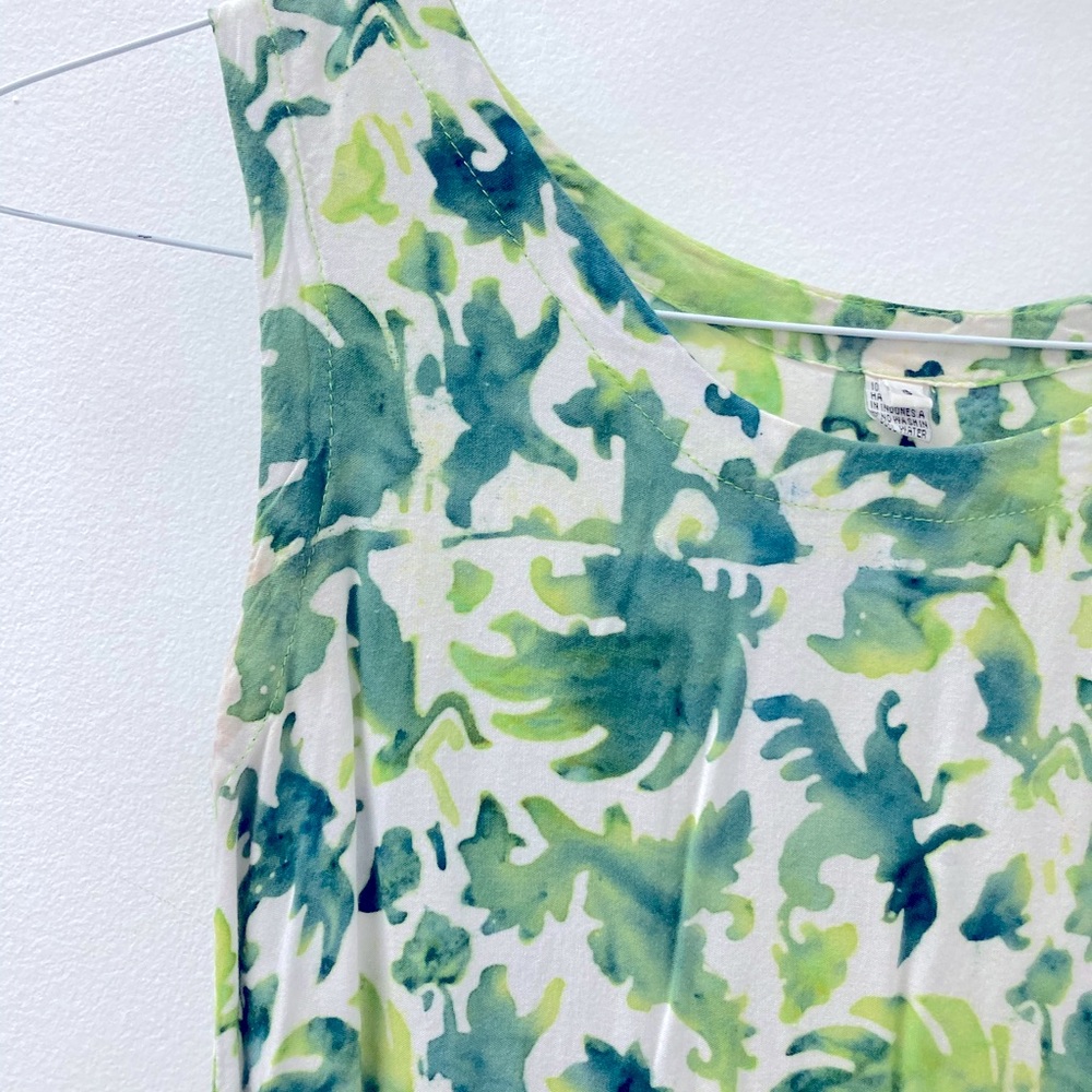 Small Batik dress with two front patch pockets